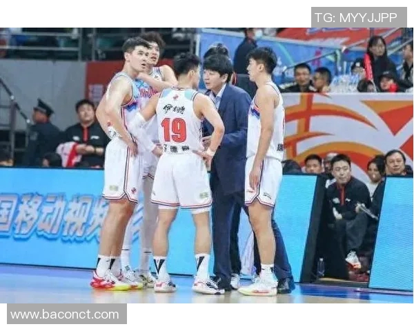 男篮对阵太阳比赛得分分析及关键时刻回顾