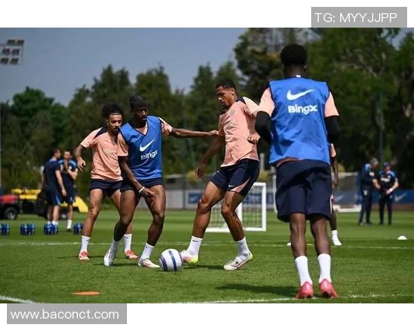 切尔西与曼联对决前瞻分析及赛事结果预测探讨 切尔西与曼联对决前瞻分析及赛事结果预测探讨
