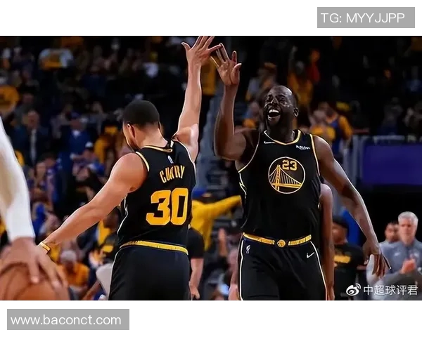 美职女篮激战太阳队与自由队巅峰对决精彩纷呈引发球迷热议