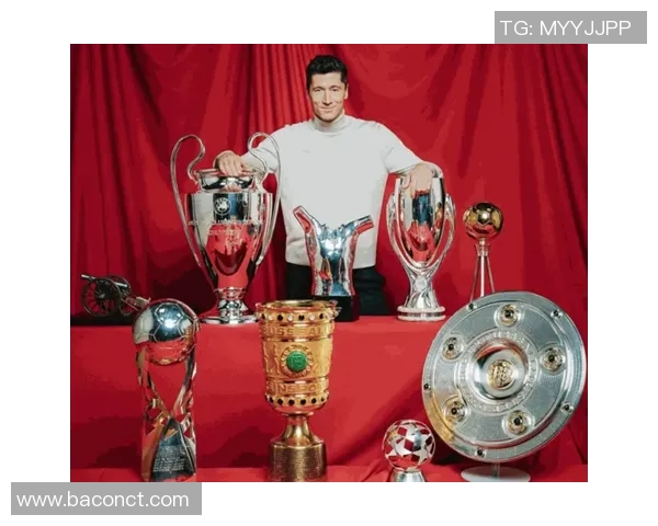 莱万再创辉煌赛季领衔球队争夺冠军荣耀与个人荣誉双丰收