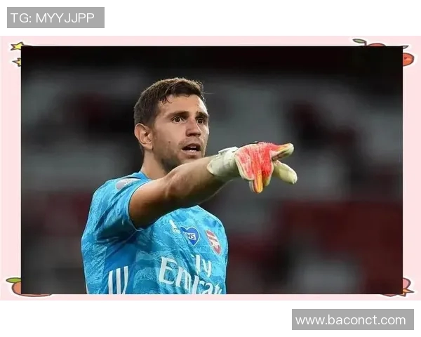 马丁内斯的传奇之路:从草根球员到世界足球明星的蜕变与奋斗