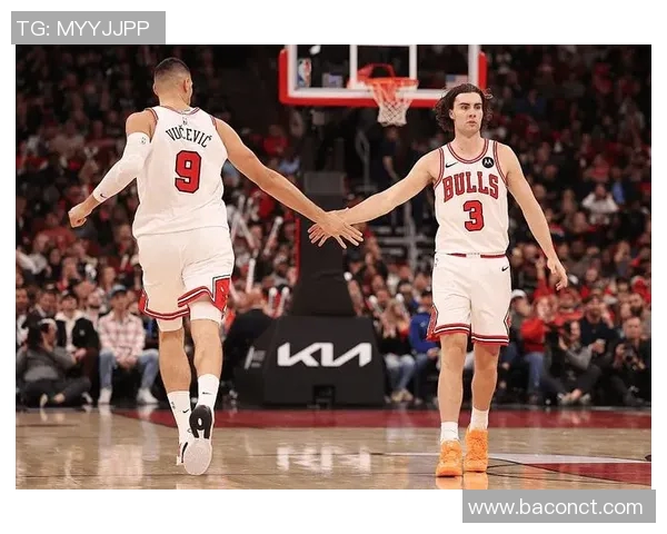 2011年NBA季后赛公牛对阵老鹰第一场精彩录像回顾与分析