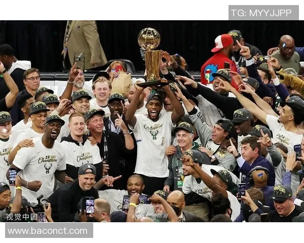 2021年NBA总决赛快船与雄鹿的巅峰对决回顾与分析